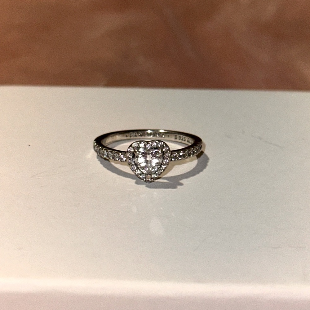 Pandora Elevated Heart Ring